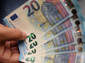 Euro Bölgesi'nde enflasyon beklentinin altında arttı