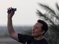 Elon Musk telekom devlerine savaş açtı: Kendi telefon aboneliği ve mobil ağını kuruyor