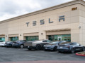Tesla sahiplerine yeni fırsat: Kendi otomobilleriyle para kazanabilecekler