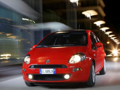 Fiat'ın unutulmaz modeli geri dönüyor: 8 yıl sonra Punto sürprizi