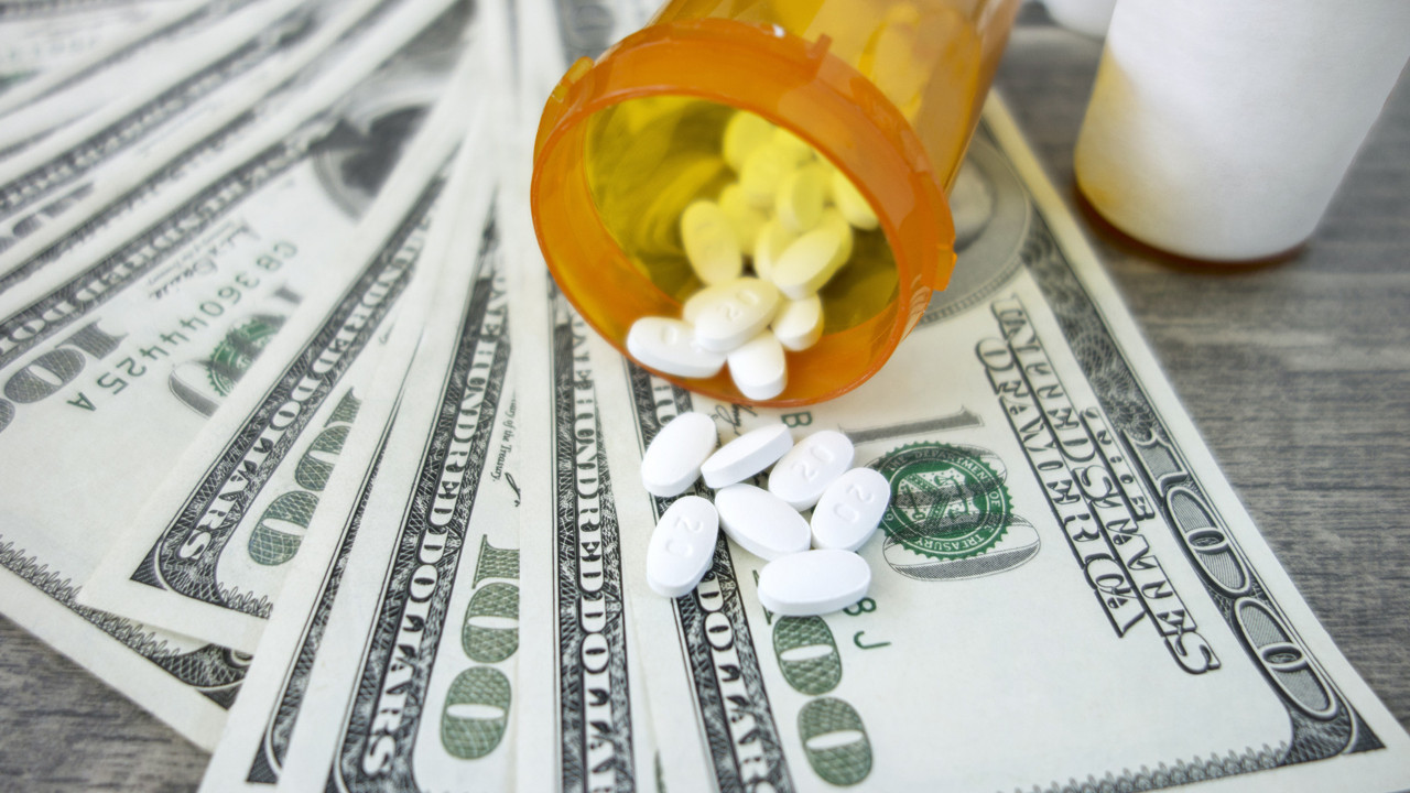 Trump ile Macron arasında ilaç krizi: Paris'ten yalanlama açıklaması