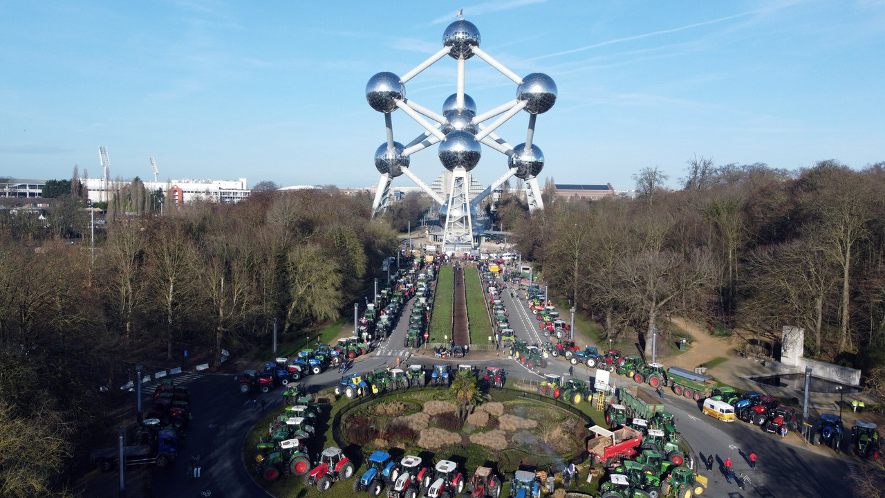 Çiftçilerden AB-MERCOSUR ticaret anlaşmasına traktörlü protesto