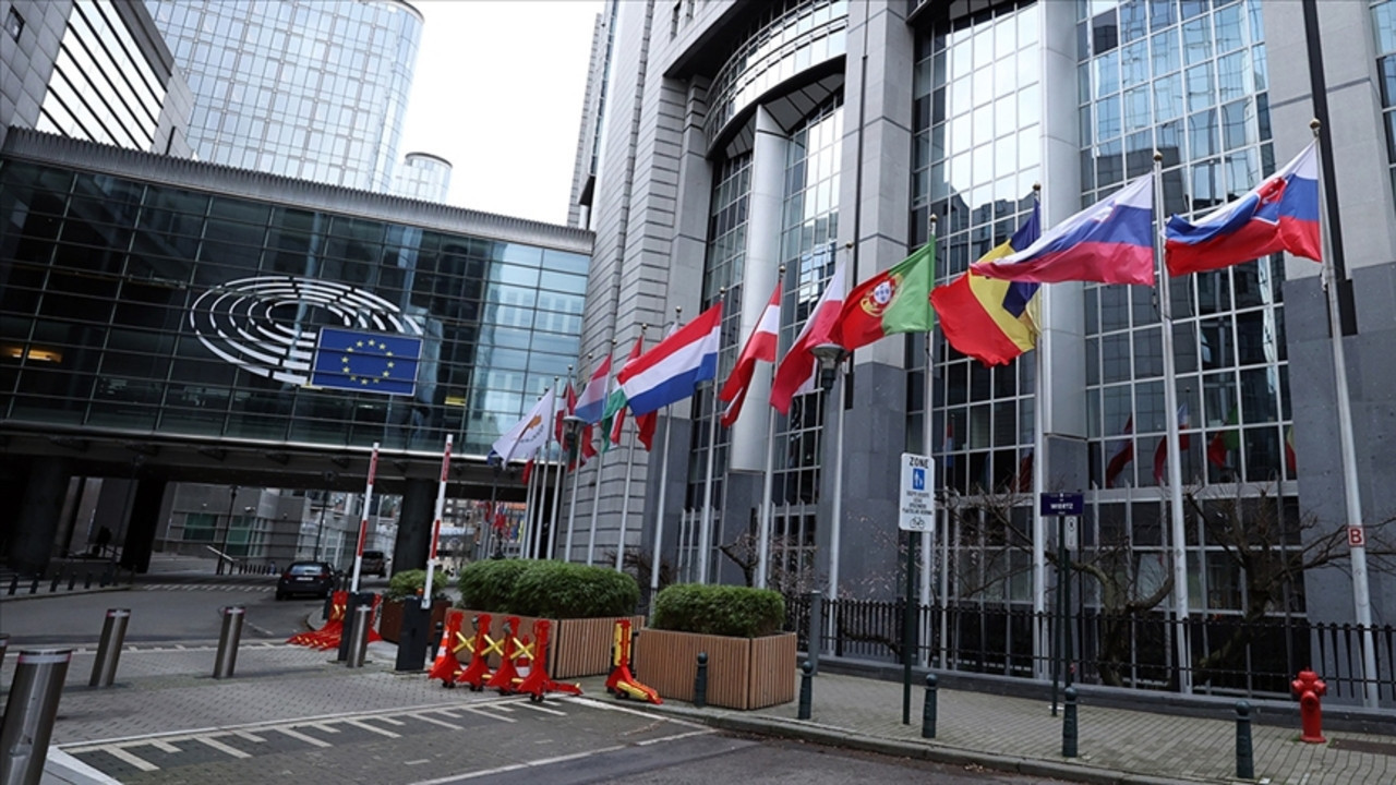 Grönland gerilimi ticarete yansıdı: Avrupa Parlamentosu ABD ile ticaret anlaşmasını onaylamayacak