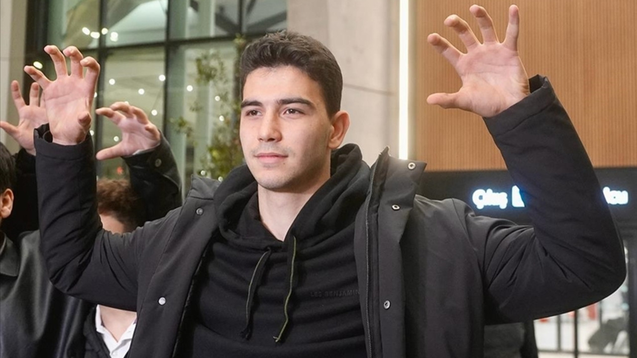 Beşiktaş, milli futbolcunun transferini resmen açıkladı