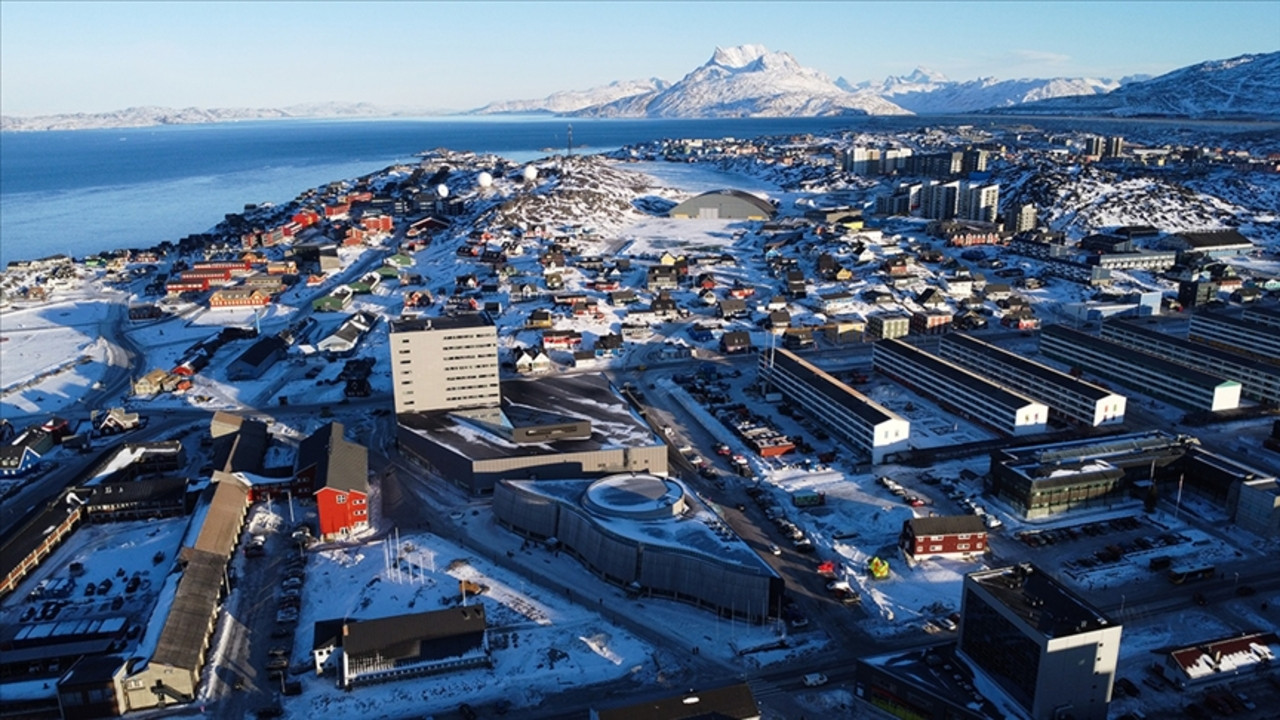 AKPM, Grönland hakkındaki önergeyi kabul etti