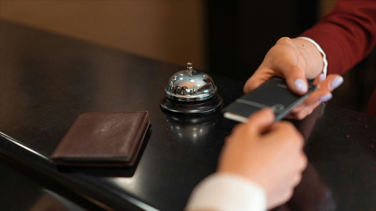 Antalya'da üç erkek müşteriyi reddeden otele 150 bin lira 'ayrımcılık' cezası