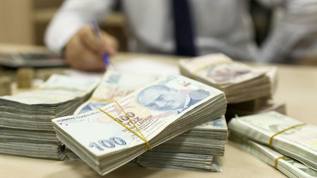 Hazine 1 trilyon 280 milyar liralık iç borçlanmaya gidecek