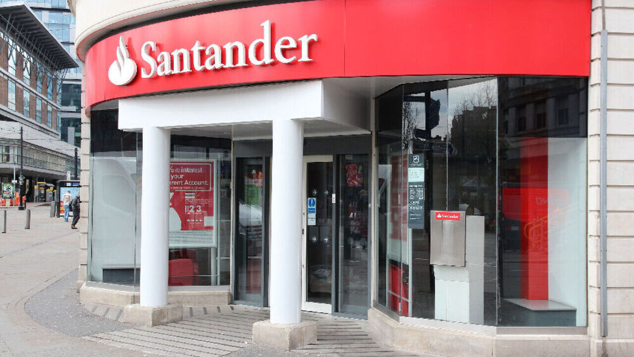 Banco Santander, ABD'de Webster Financial Corp'u 12 milyar dolara satın alıyor