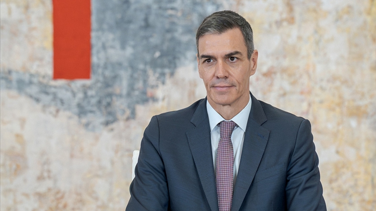 Sanchez'den Musk ve Durov'a: "Teknoloji oligarkları bizi yıkamayacak"