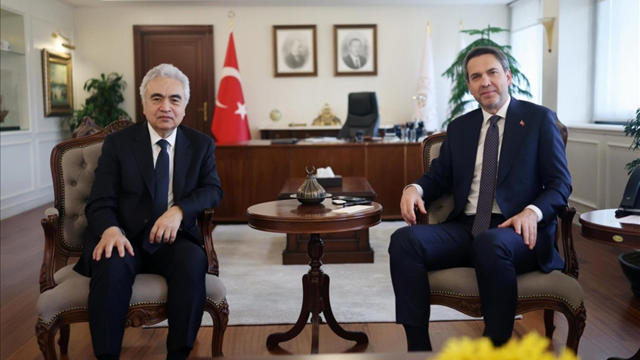 Bakan Bayraktar'dan IEA Başkanı Fatih Birol ile kritik görüşme