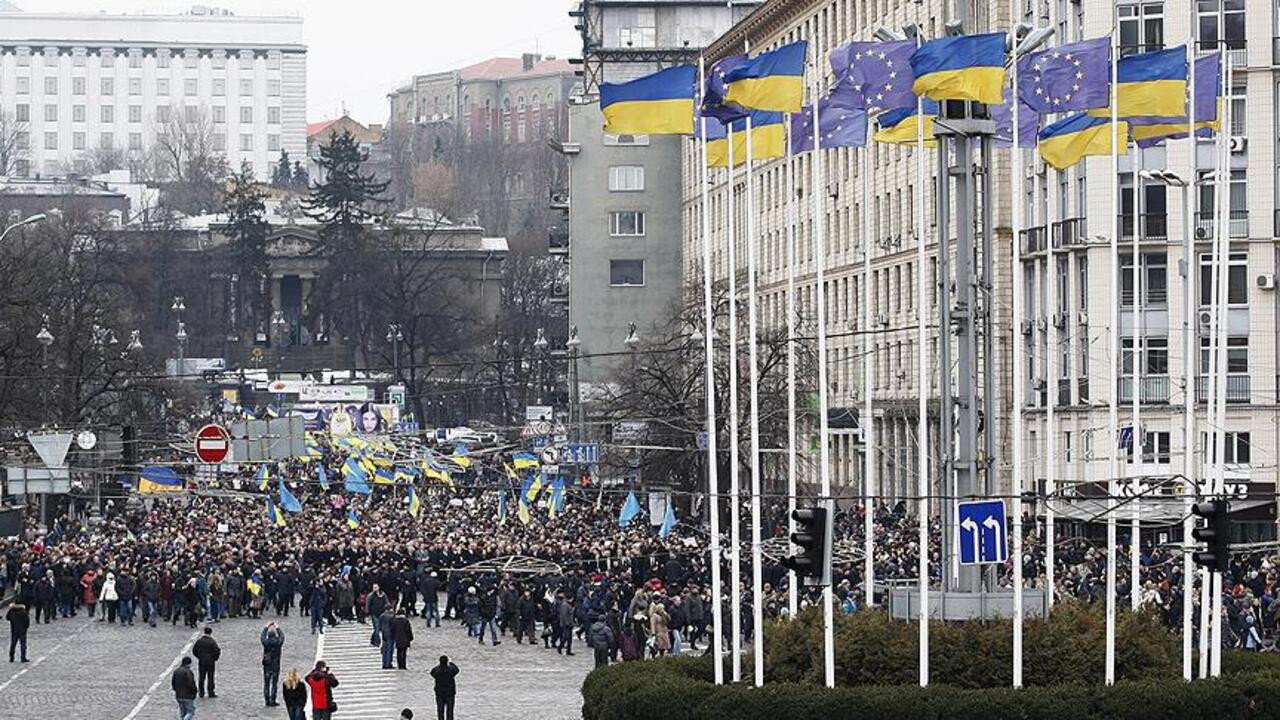 Avrupa Parlamentosu'ndan Ukrayna'ya 90 milyar euroluk krediye "yeşil ışık"