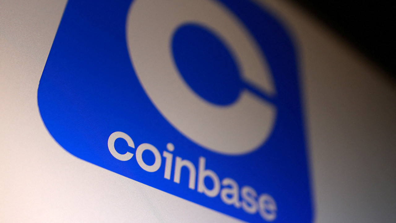 Coinbase'den yatırımcılara yeni özellik: Hisse ve ETF işlemleri başladı