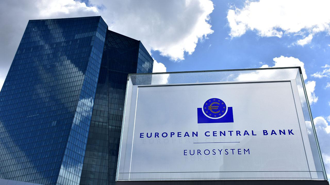 ECB: Euro Bölgesi'nde tüketicilerin kısa vadeli enflasyon beklentileri geriledi