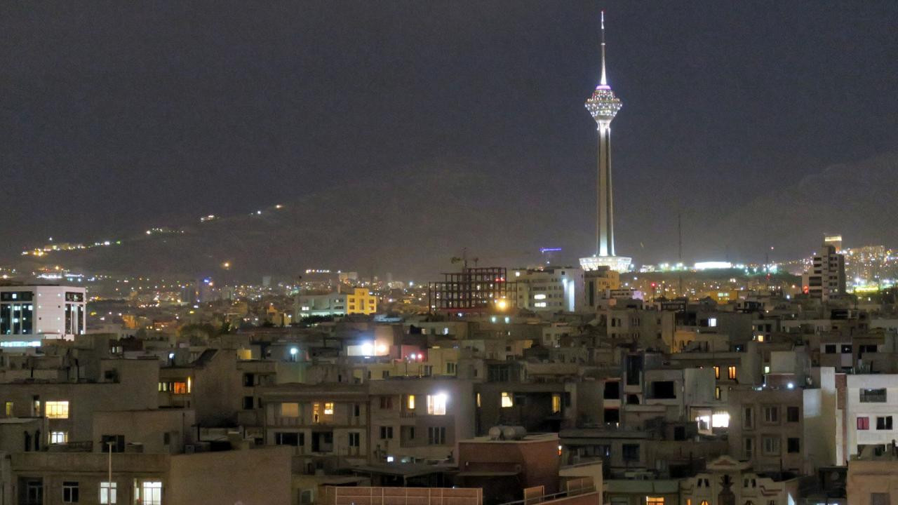 İran basını: Kesinti yaşanan bölgelere elektrik verilmeye başlandı