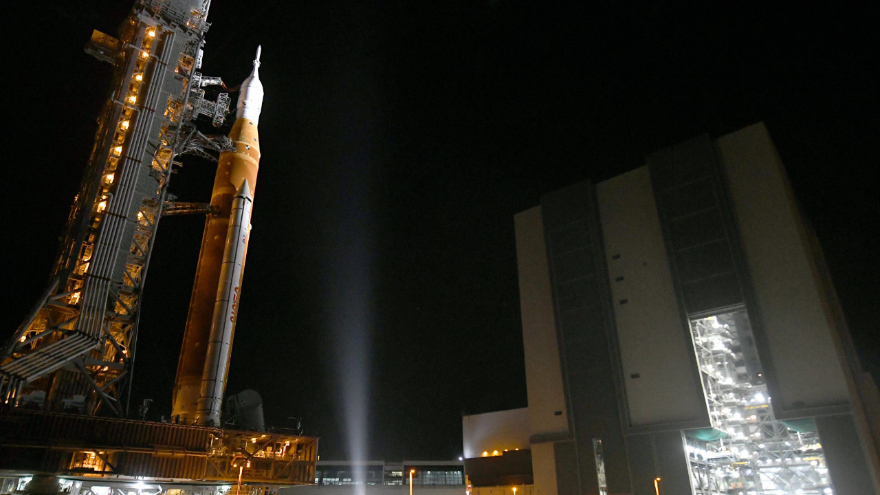 NASA’nın 50 yıl sonra ilk insanlı Ay seyahati için geri sayım başladı