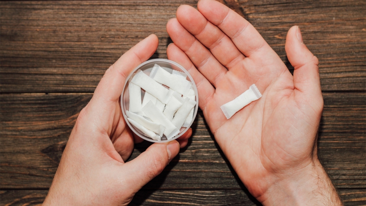 Fransa'da nikotin poşeti ve sakızı yasaklandı