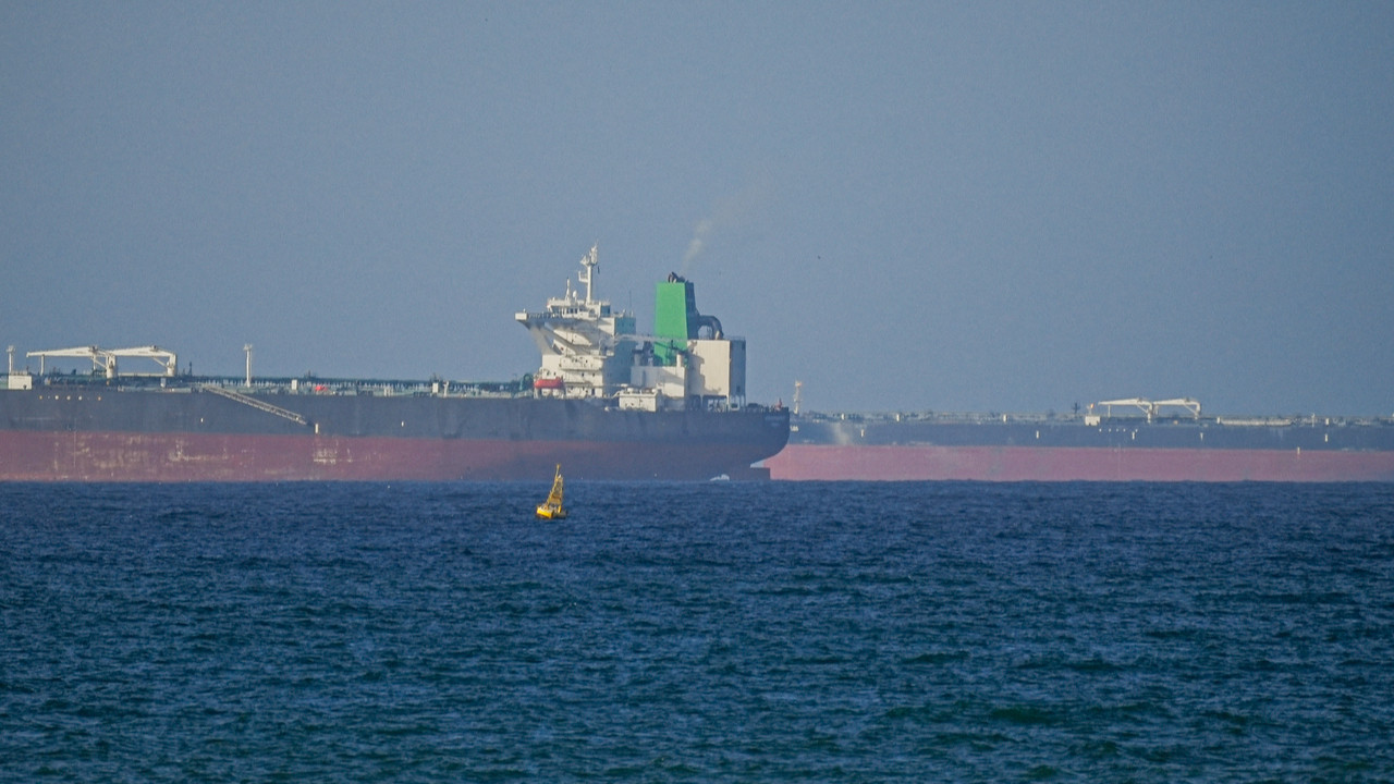 BIMCO: Hürmüz'deki gemiler haber bekliyor, ateşkes uzamazsa bölgeye gemi akını beklemiyoruz