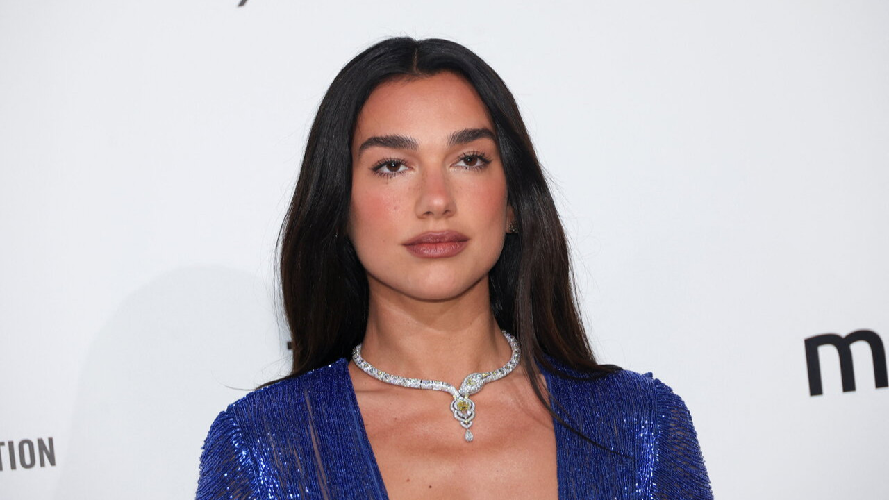 Dua Lipa'dan Güney Koreli deve 15 milyon dolarlık dava: Fotoğrafları izinsiz kullanıldı