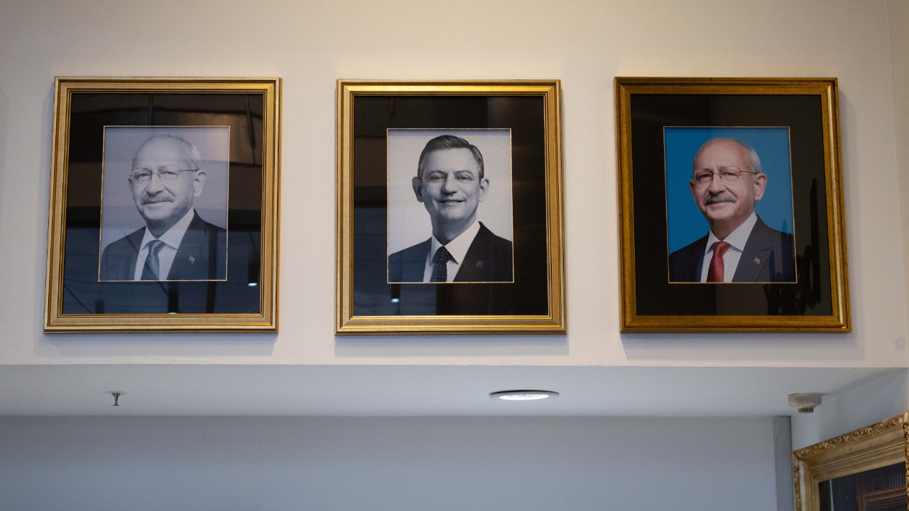 Kılıçdaoğlu'nun fotoğrafı genel merkeze tekrar asıldı: Dikkat çeken Özgür Özel detayı