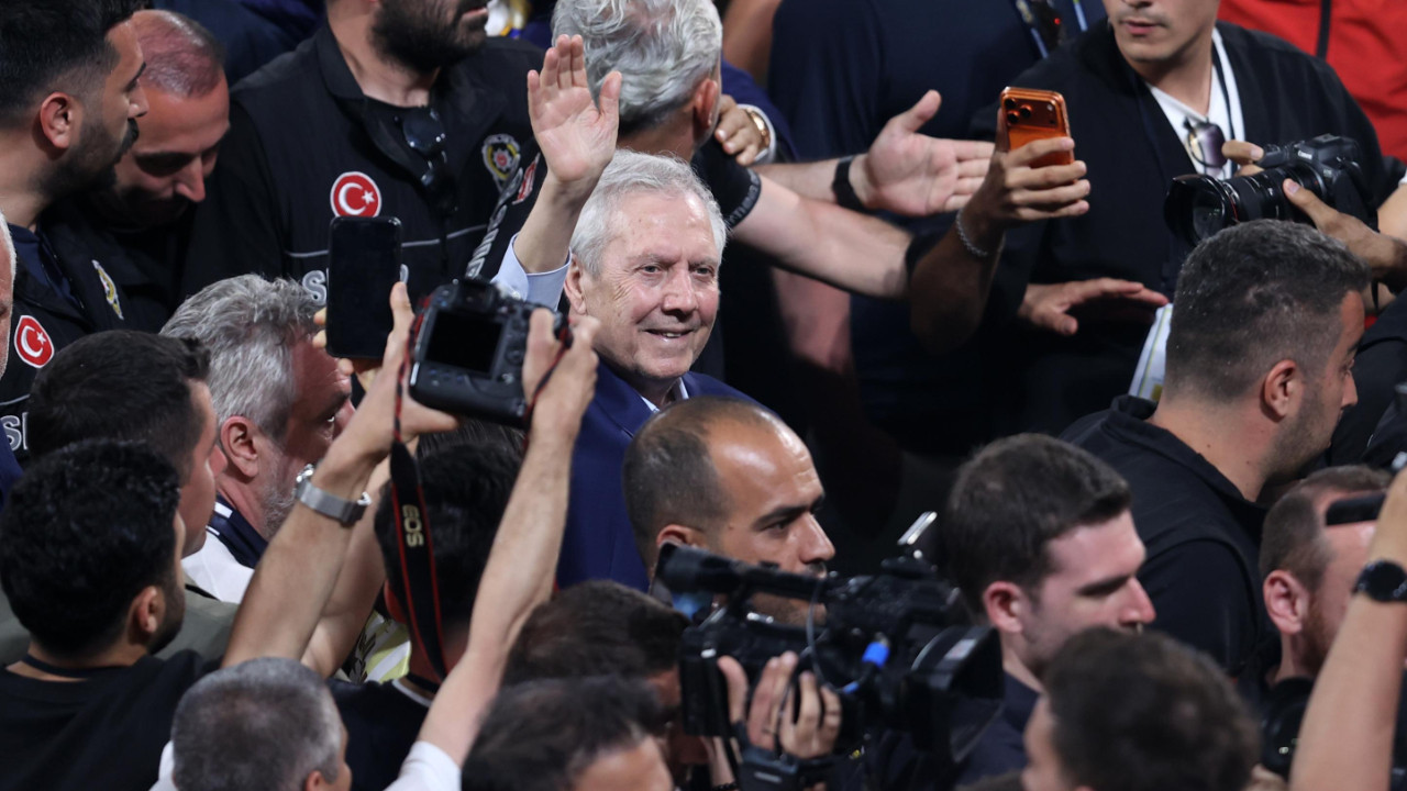 Aziz Yıldırım'ın dönüşüne Fenerbahçe hisseleri nasıl tepki v