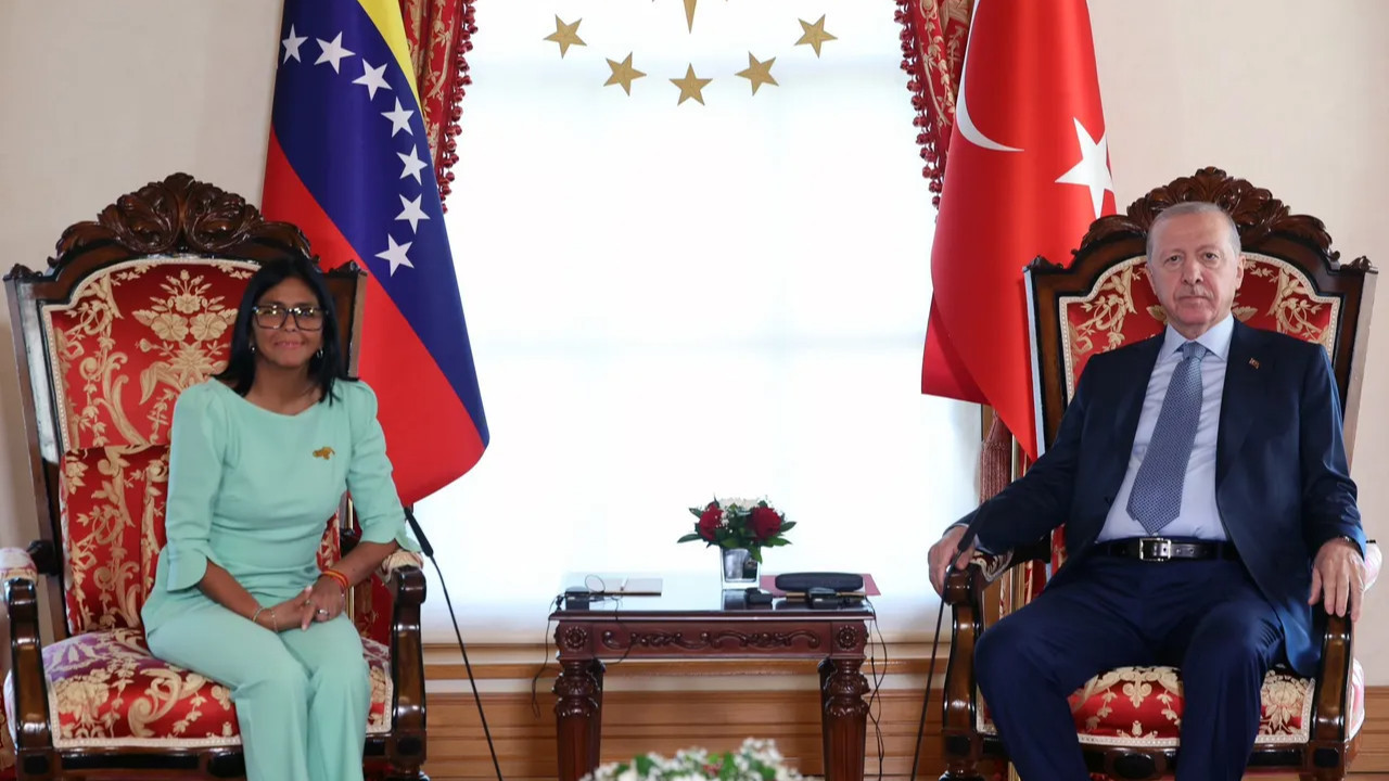 Dolmabahçe'de Türkiye-Venezuela görüşmesi: Hedef 3