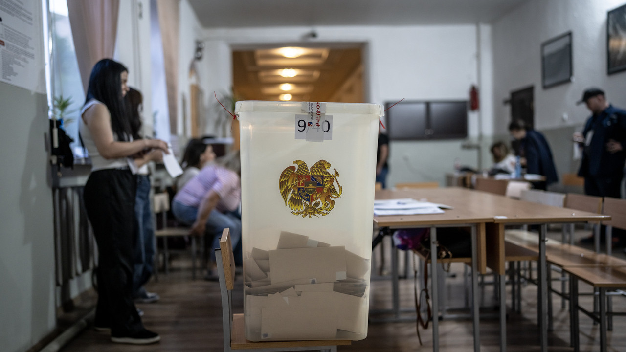 Ermenistan'da ilk sonuçlar geldi! Paşinyan açık ara önde