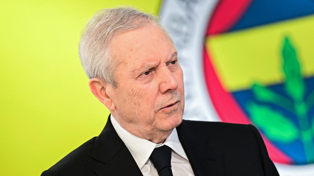 Aziz Yıldırım: "Yönetimimiz hiçbir teknik direktörle anlaşma