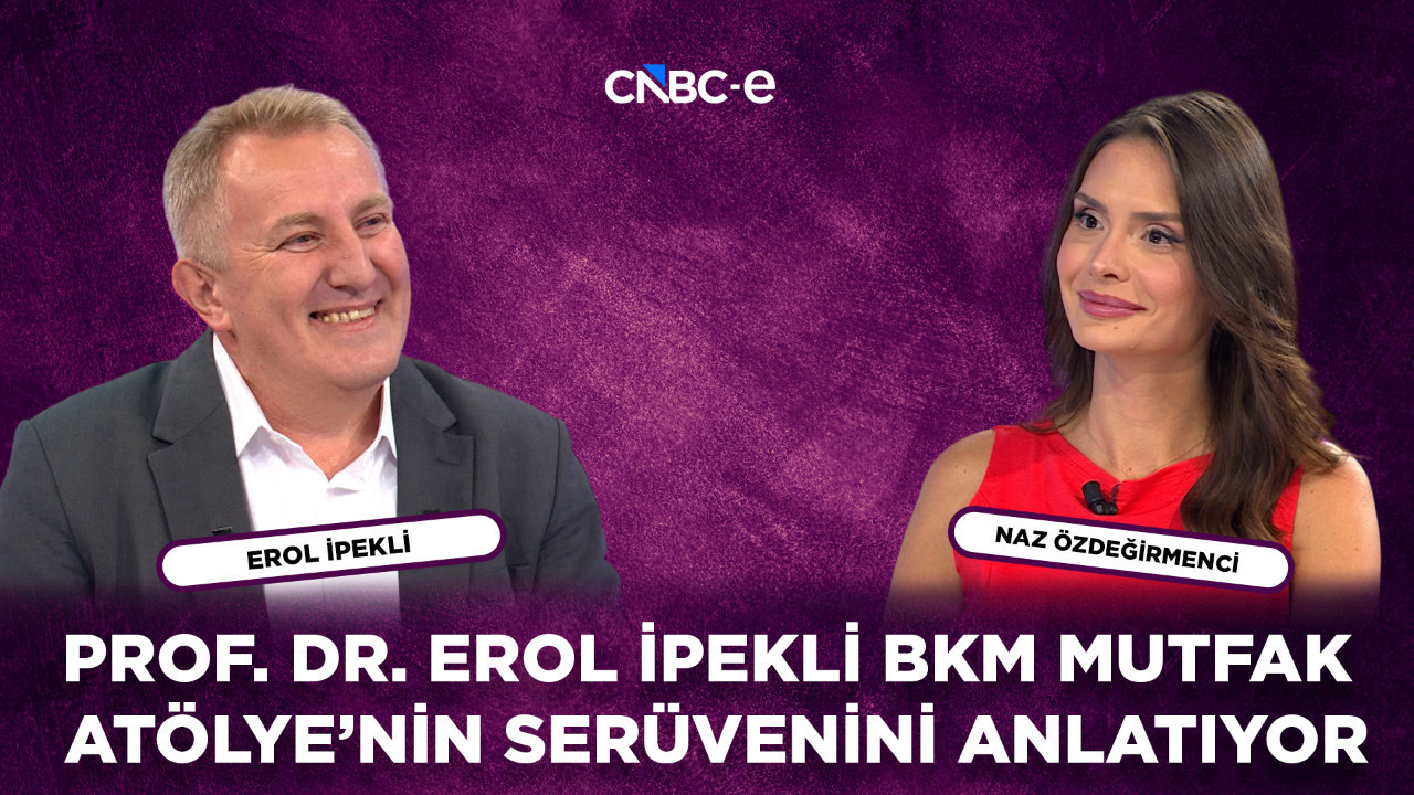 Prof. Dr. Erol İpekli: Tiyatro zamanın ruhuna ve çağına tanıklık eder