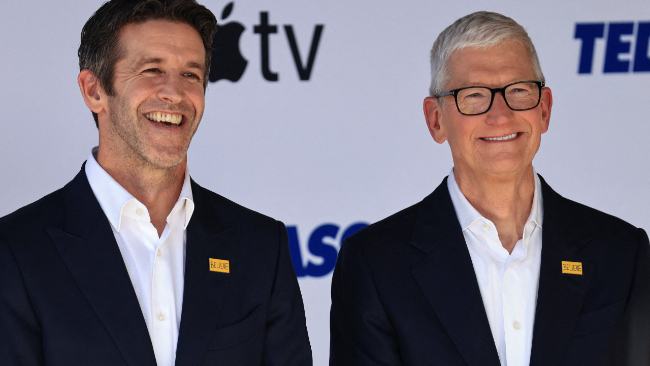 Apple’da yeni dönem başlıyor: Yeni CEO koltuğuna geçiyor, Tim Cook geri planda kalmayacak