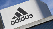 Adidas ilk &ccedil;eyrekte tahminlerin &uuml;zerinde kar a&ccedil;ıkladı