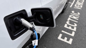 İkinci el elektrikli ara&ccedil;larda gizli tehlike! 'S&uuml;r&uuml;c&uuml; fark etmeyebilir'