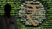 Hindistan Merkez Bankası, 2023'ten bu yana ilk kez faiz oranlarını artırdı