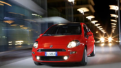 Fiat'ın unutulmaz modeli geri dönüyor: 8 yıl sonra Punto sürprizi