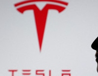 Elon Musk'tan 5 yıl sonra bir ilk: Tesla hisseleri fırladı
