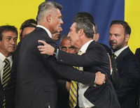 Fenerbahçe hisseleri düştü, Koç yükselişte