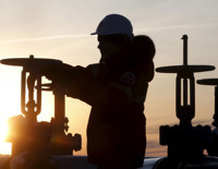 Irak'tan petrol akışı başladı, petrol fiyatları geriledi