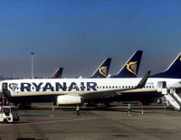 Düşük maliyetli havayolu Ryanair artık yalnızca dijital biniş kartı kabul edecek