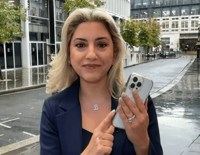 Londra'da telefonu cepte tutun