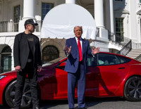 Elon Musk’ın siyasi çizgisi Tesla’ya pahalıya patladı: 1 milyondan fazla araçlık satış kaybı