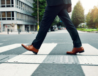 Bir ülke yayalar için hız sınırı getiriyor