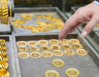 Altın yeniden 4 bin dolar sınırında: Dolar geriledi, Fed beklentileri değişti