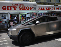 Tesla’da şok ayrılık: Cybertruck programının başındaki isim istifa etti