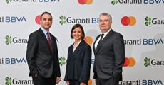 Garanti BBVA, Mastercard Teknolojisiyle Türkiye’de “bankacılık sektöründe ilk uçtan uca yapay zeka asistanlı e-ticaret” işlemini gerçekleştirdi