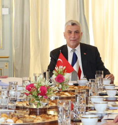 Bakan Bolat: "Fransa Türkiye'nin en önemli ticaret ortaklarından biri oldu"