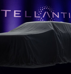 Stellantis ailesinin yeni SUV modeli için geri sayım: İlk görsel tanıtıldı