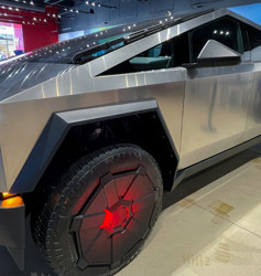 Tesla fiyatları artırdı: Cybertruck'ın en ucuz modeli 75 bin dolara dayandı