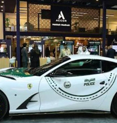 Sadece Dubai polisi için tasarlandı: 800 beygirlik Mansory imzalı araba görücüye çıktı