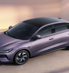 Jetta M6 geliyor: Volkswagen'den Çin'e uygun fiyatlı elektrikli otomobil!