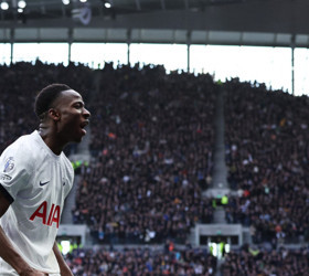 Yaz transfer döneminde 9,76 milyar dolar harcamayla rekor kırıldı