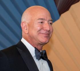 Jeff Bezos, Amazon hisselerinde büyük çaplı bir satışa hazırlanıyor